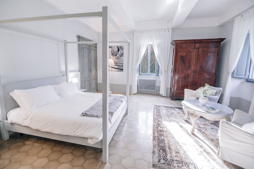 Suite, 1 Bedroom photo 3