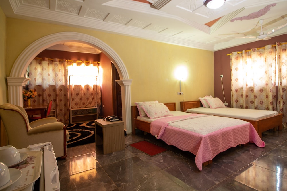 Executive Suite photo 2