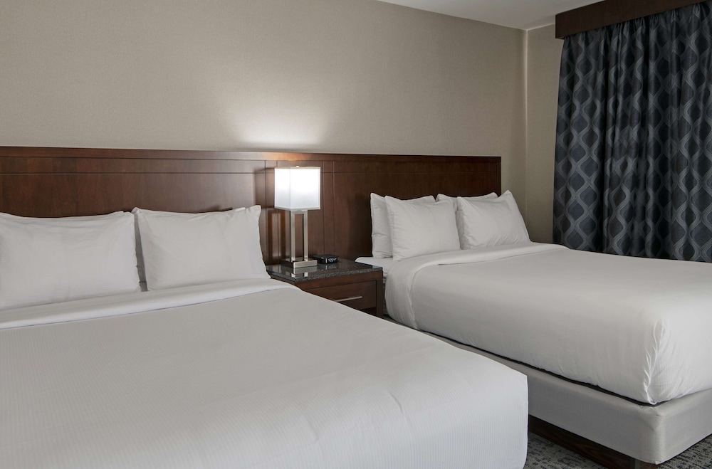 Junior Suite, 2 Queen Beds photo 2