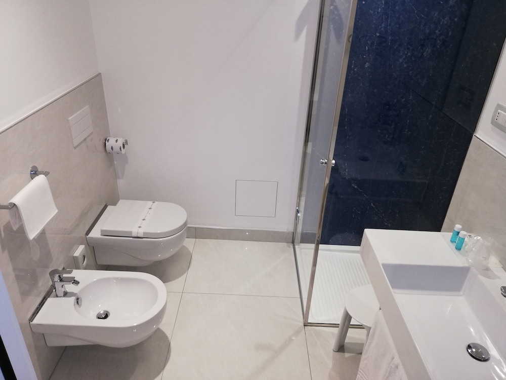 Double Room Single Use, 1 Queen Bed
