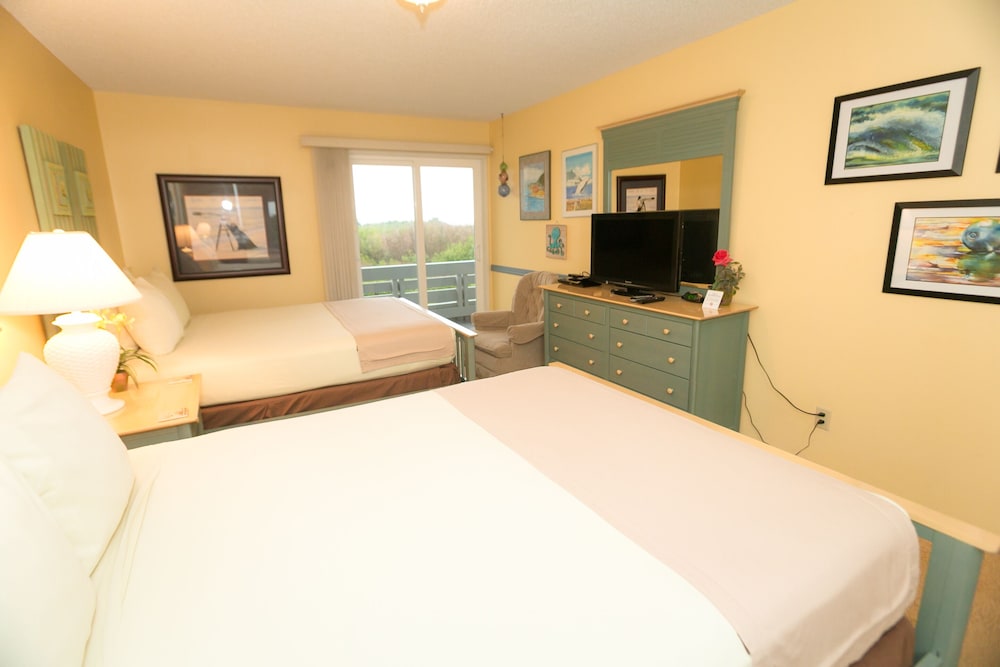 Deluxe Room, Multiple Beds, Kitchen, Pool View (1 Bedroom Dlx-Room 214-Pet Friendly) - Photo 2