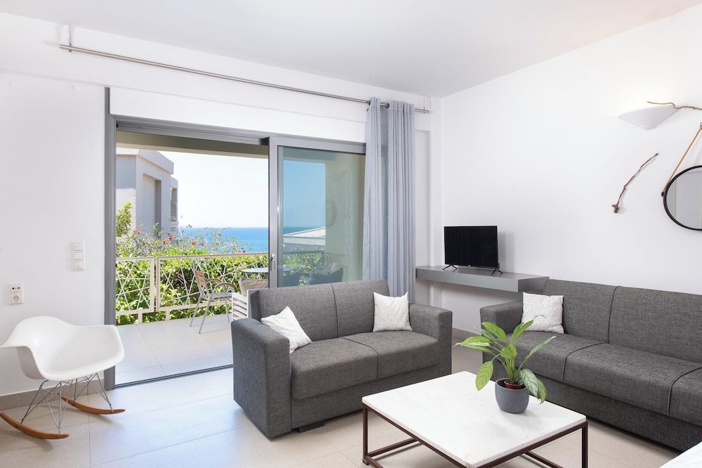 Suite, 1 Bedroom, Partial Sea View