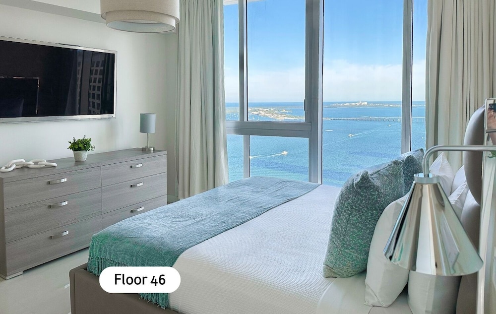 Boutique Corner Apart, 2/2, Sofa Bed, Ocean View, Balcony4608