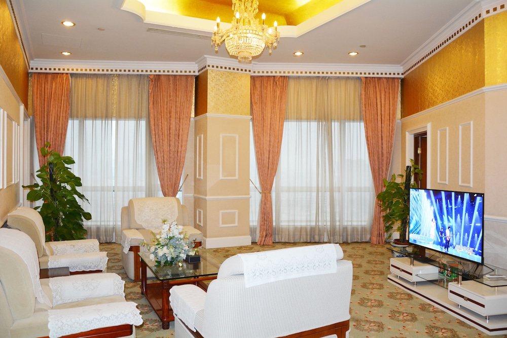 Luxury Suite photo 1