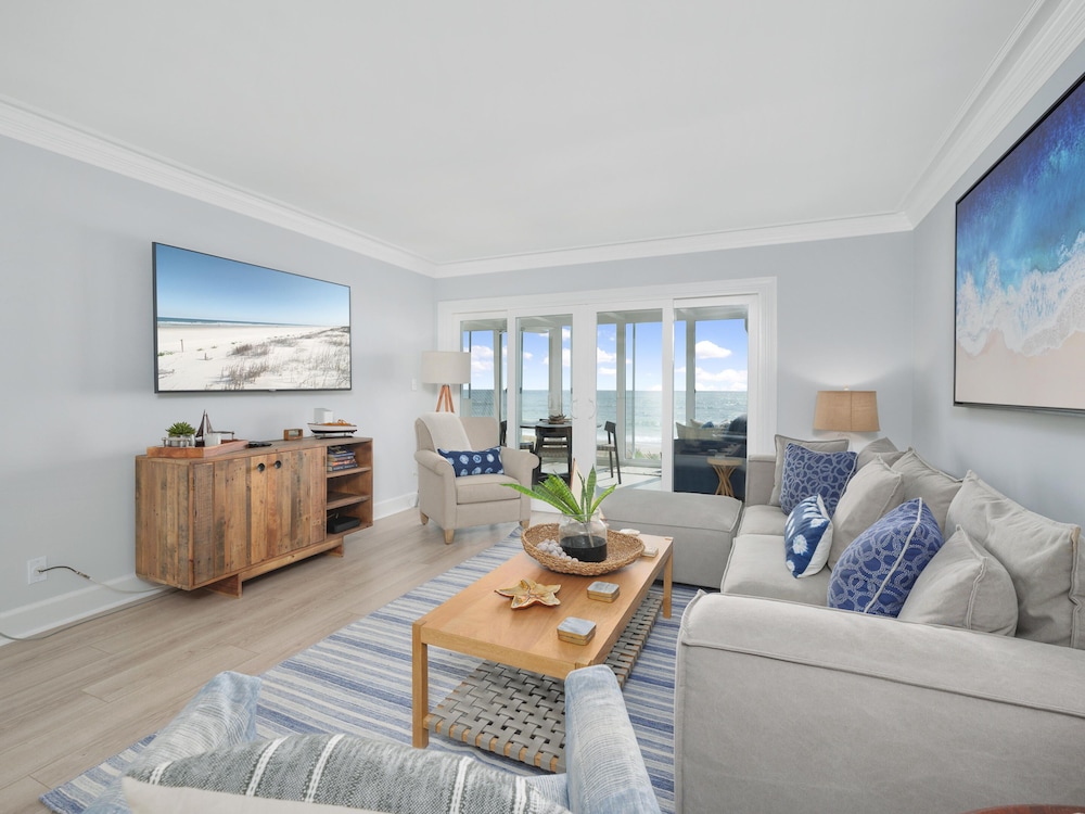 Condo (2 Bedrooms) photo 1