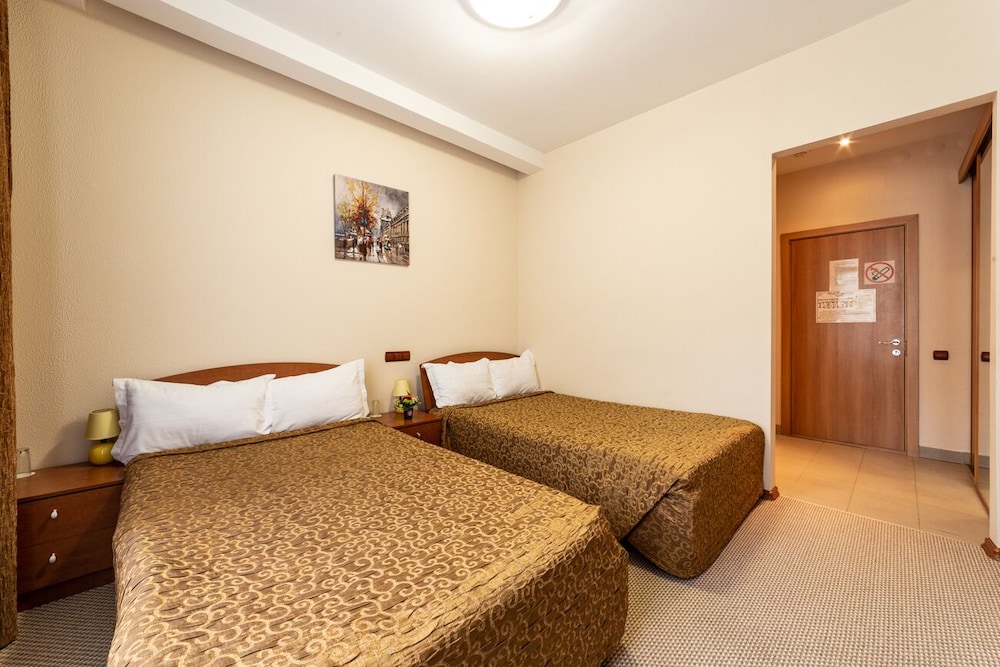 Standard Double Or Twin Room photo 2