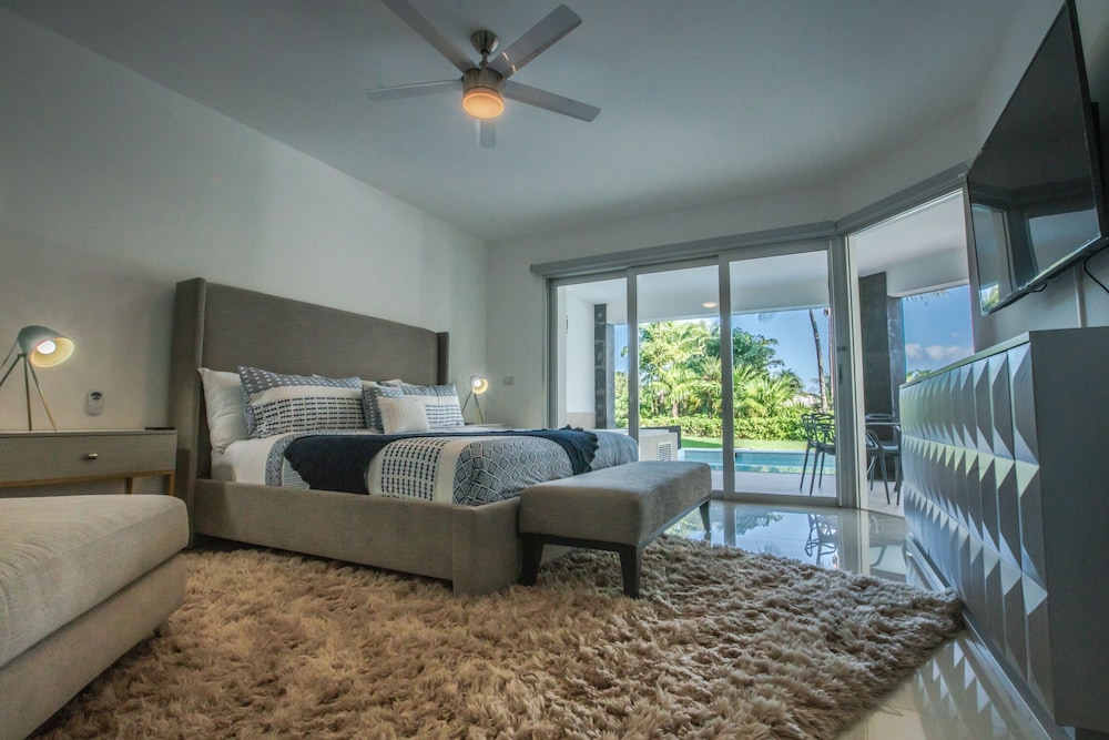 Condo, 2 Bedrooms