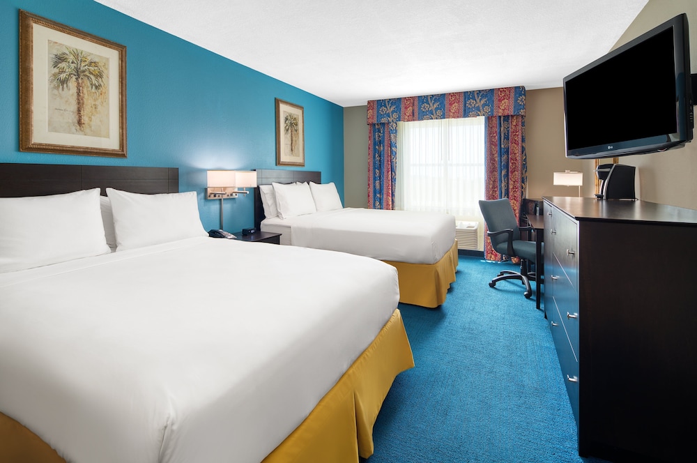Standard Room, 2 Queen Beds, Accessible (Comm/Mobility, Accessible Tub) - Photo 2