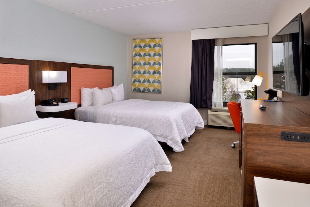 Room, 2 Queen Beds, Accessible, Non Smoking photo 1