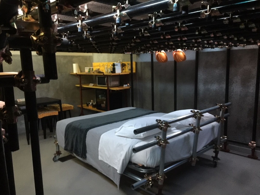 Basic Loft, Multiple Beds, Hot Tub, Ground Floor photo 1
