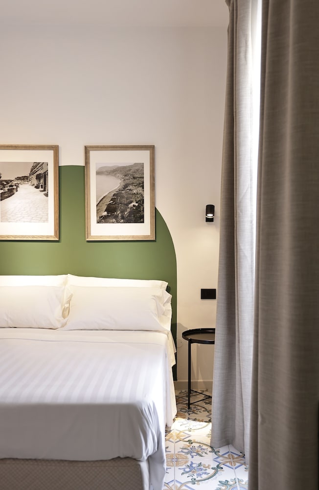 Standard Double or Twin Room, Balcony photo 2