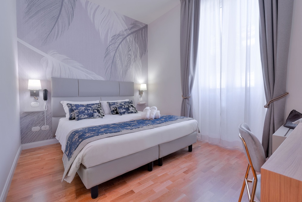 Classic Double or Twin Room photo 3