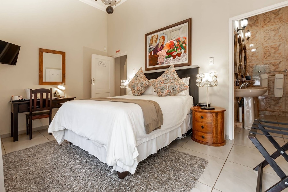 Deluxe Double Room photo 2