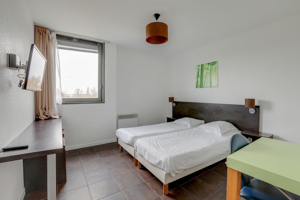 STANDARD STUDIO (SINGLE BEDS) photo 2