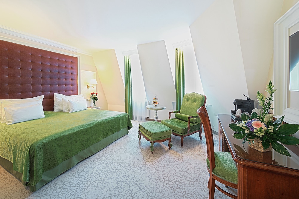 Comfort Double Room (Wellness and Fitness access)