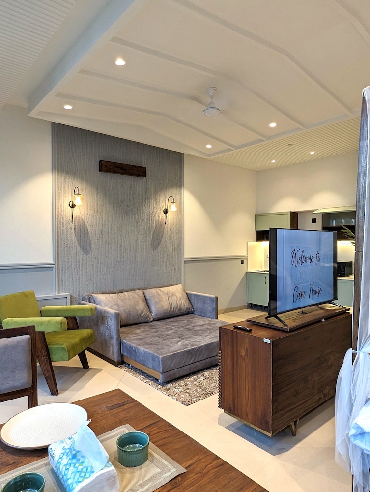 Studio Suite photo 1