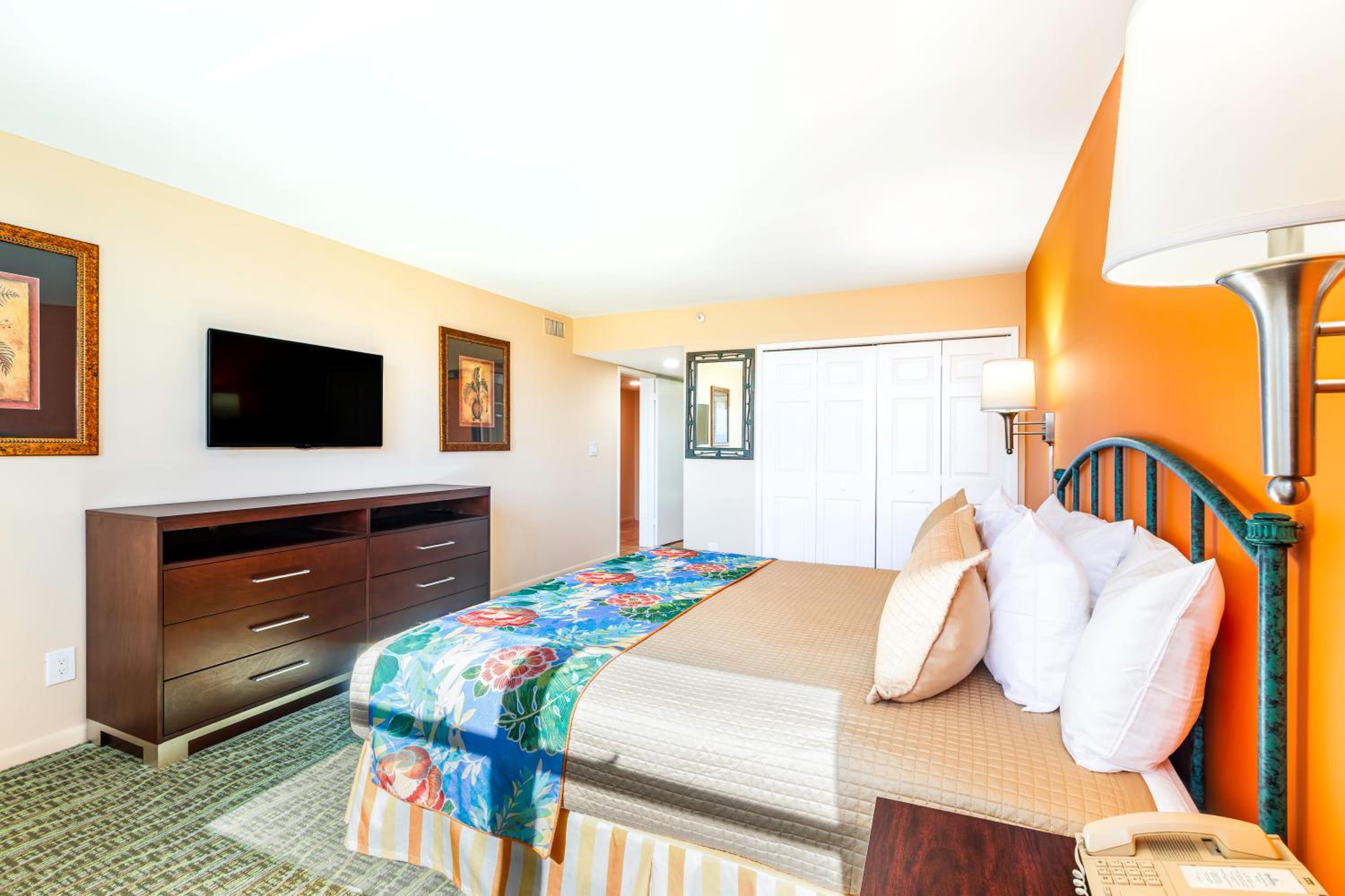 Two-Bedroom Apartment - Photo 3