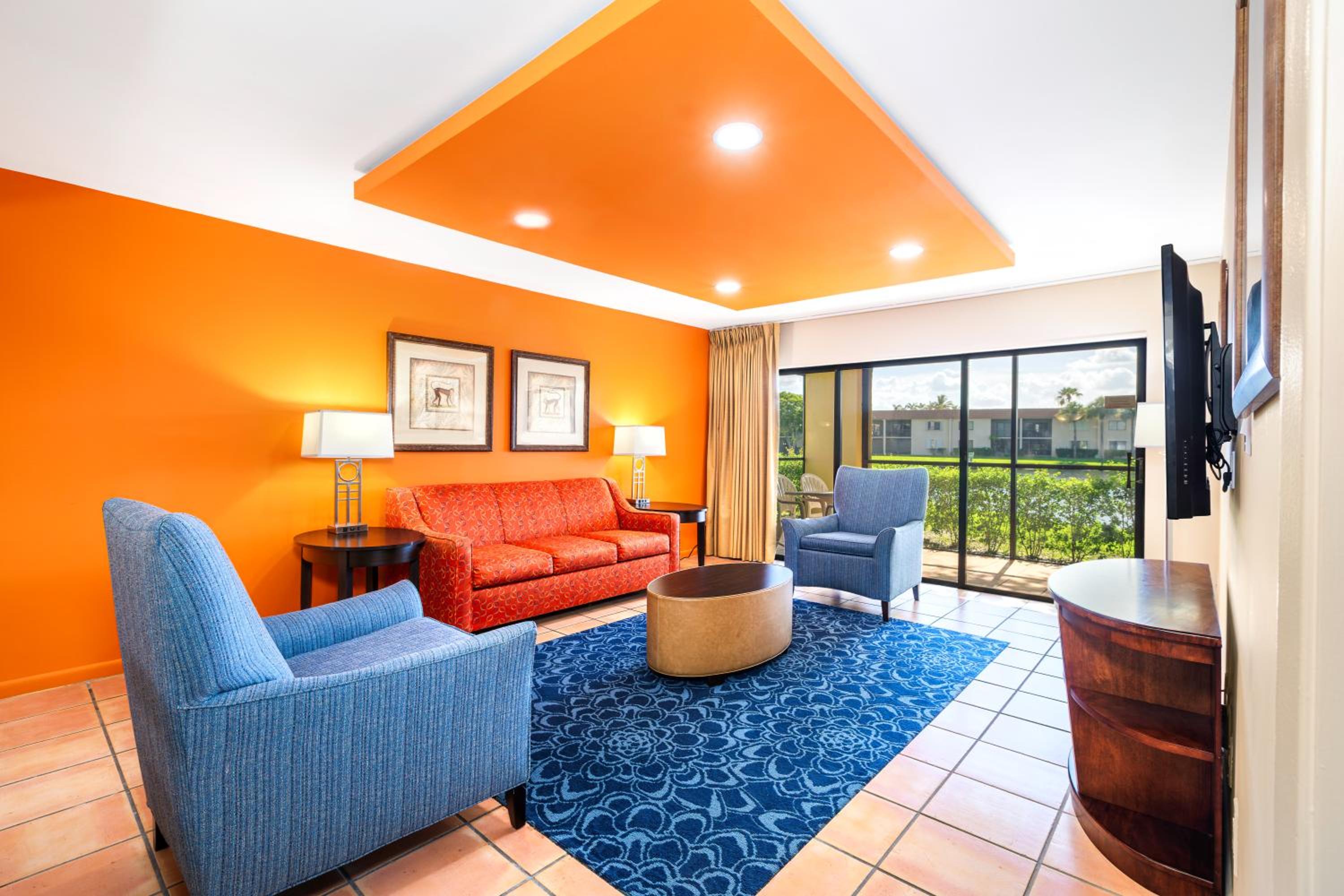 One-Bedroom Apartment - Photo 4