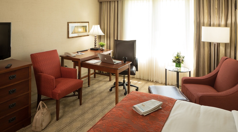 Room, 1 King Bed, Accessible - Photo 1
