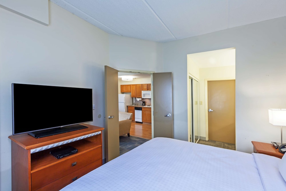 Suite, Accessible, Non Smoking photo 2