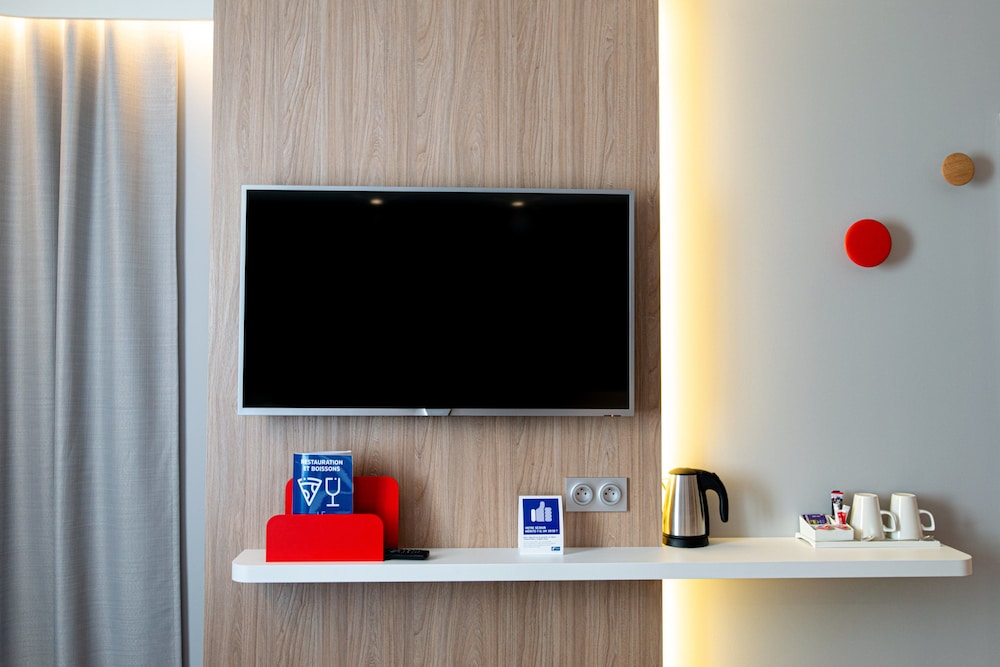 Standard Room, 2 Twin Beds - Photo 1