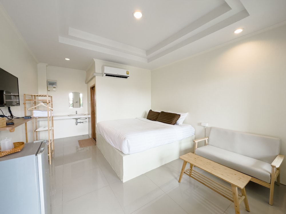 Standard Room photo 2