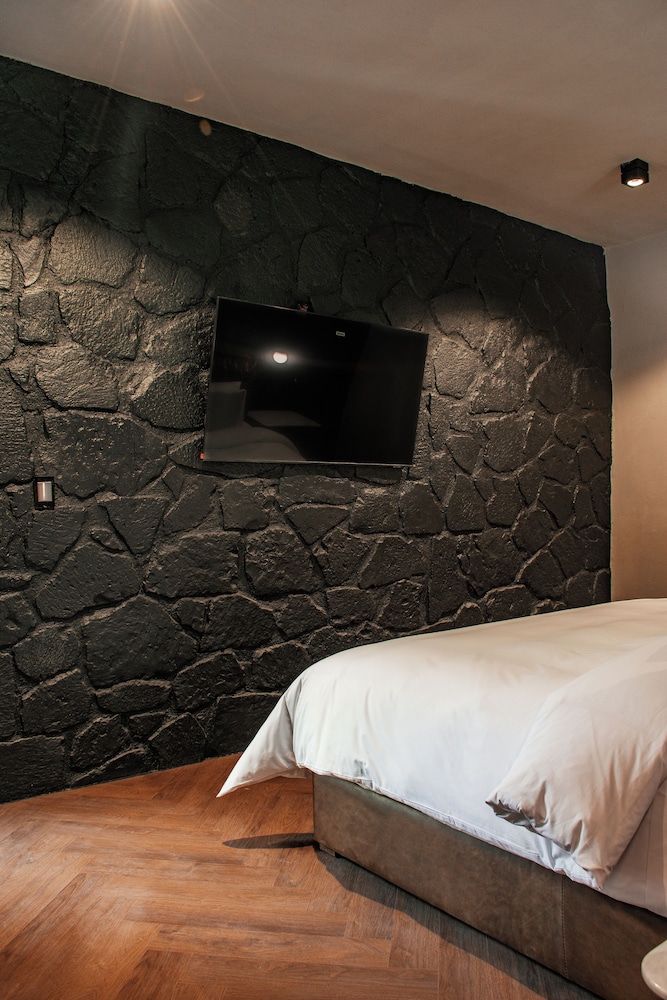 Comfort Room photo 1