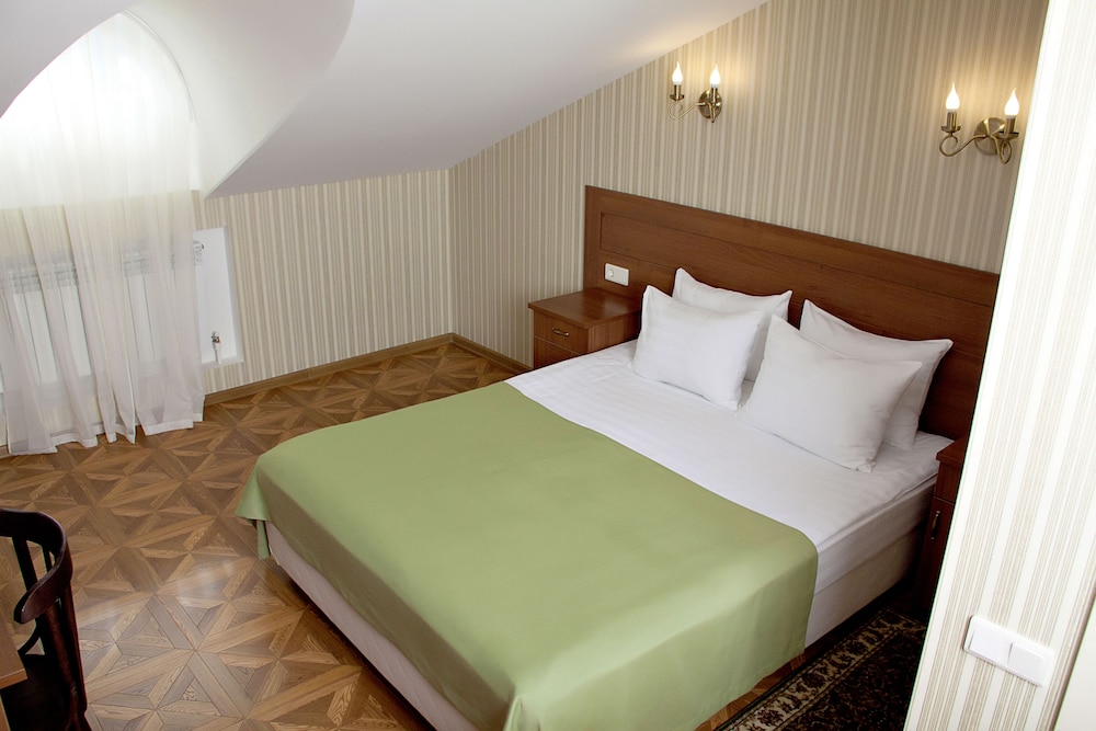Double or Twin Room (Attic) photo 3