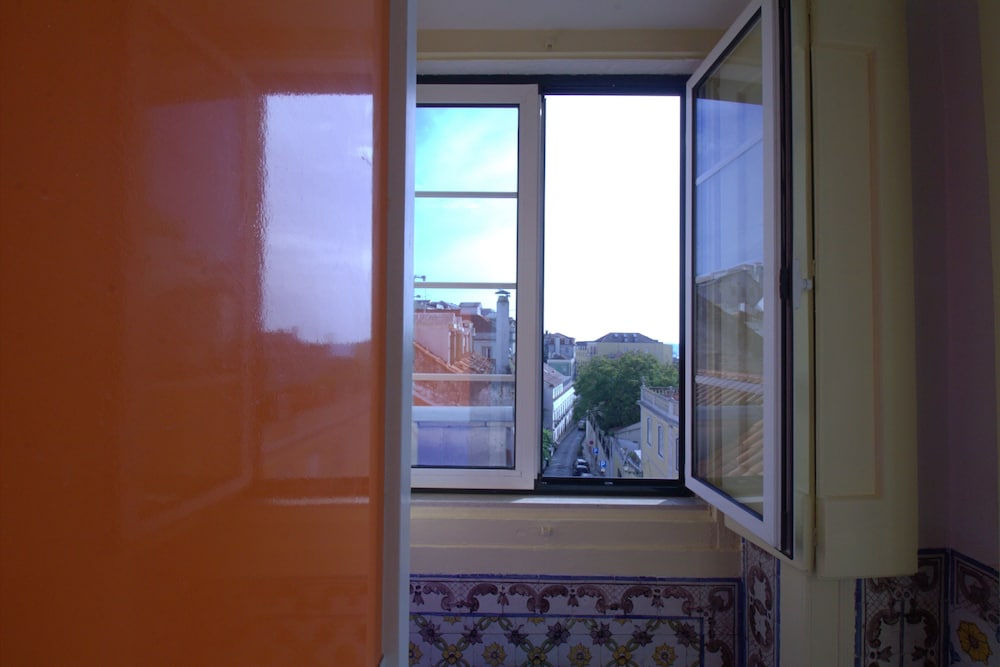 Shared Dormitory, Shared Bathroom (1 Bed in a 8 Bed Dorm - Passage) photo 1