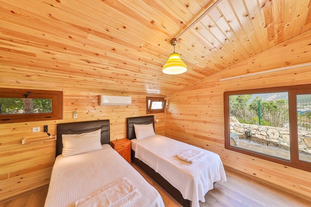 Traditional Twin Room