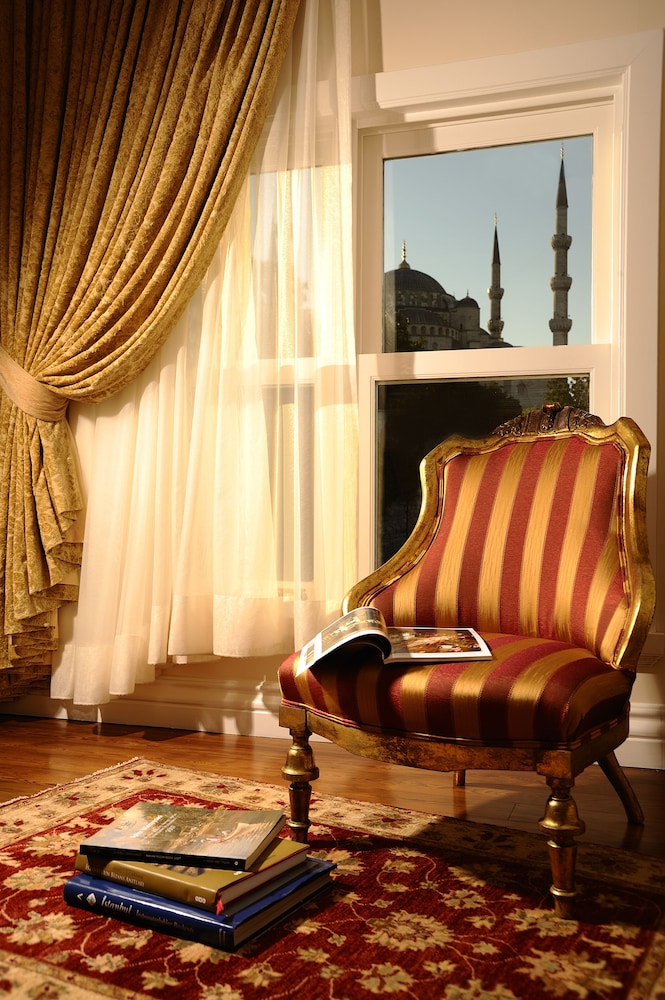 Superior Triple Room photo 3