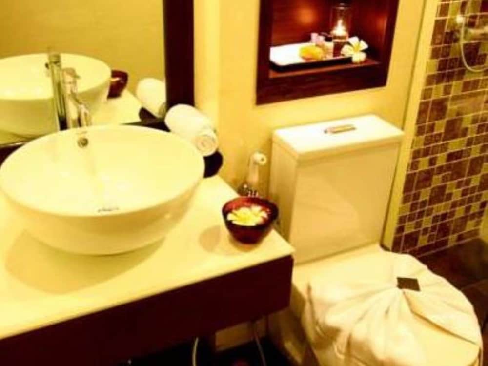 Deluxe Twin Room photo 3