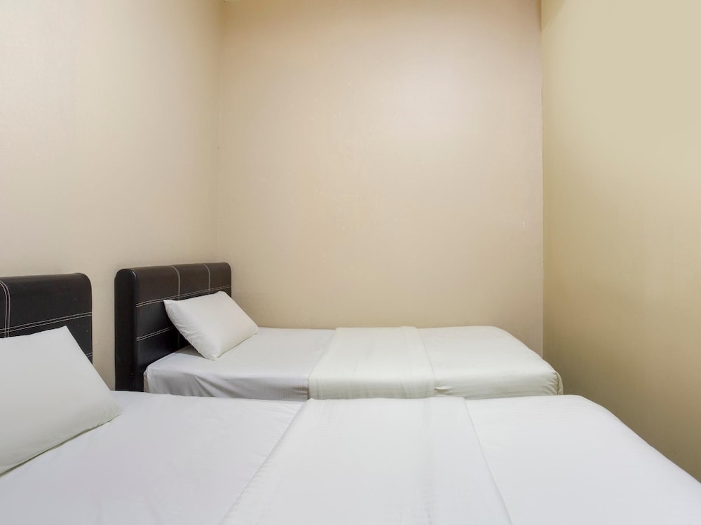 Basic Twin Room