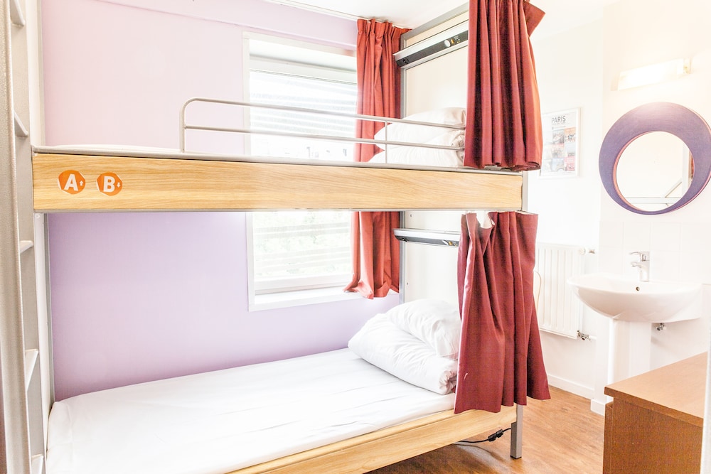Shared Dormitory, Women only, Shared Bathroom (4 Bed Dorm) photo 1