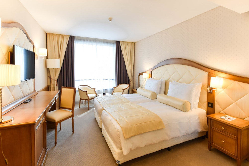Presidential Suite photo 3