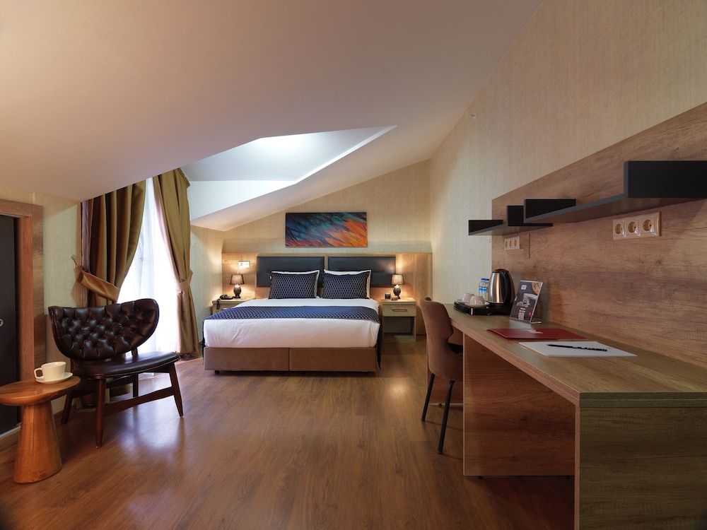 Standard Double or Twin Room, Balcony photo 1