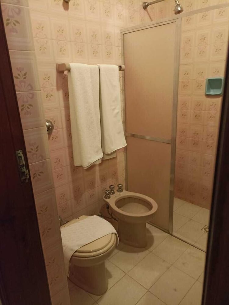Standard Room, Non Smoking - Photo 4