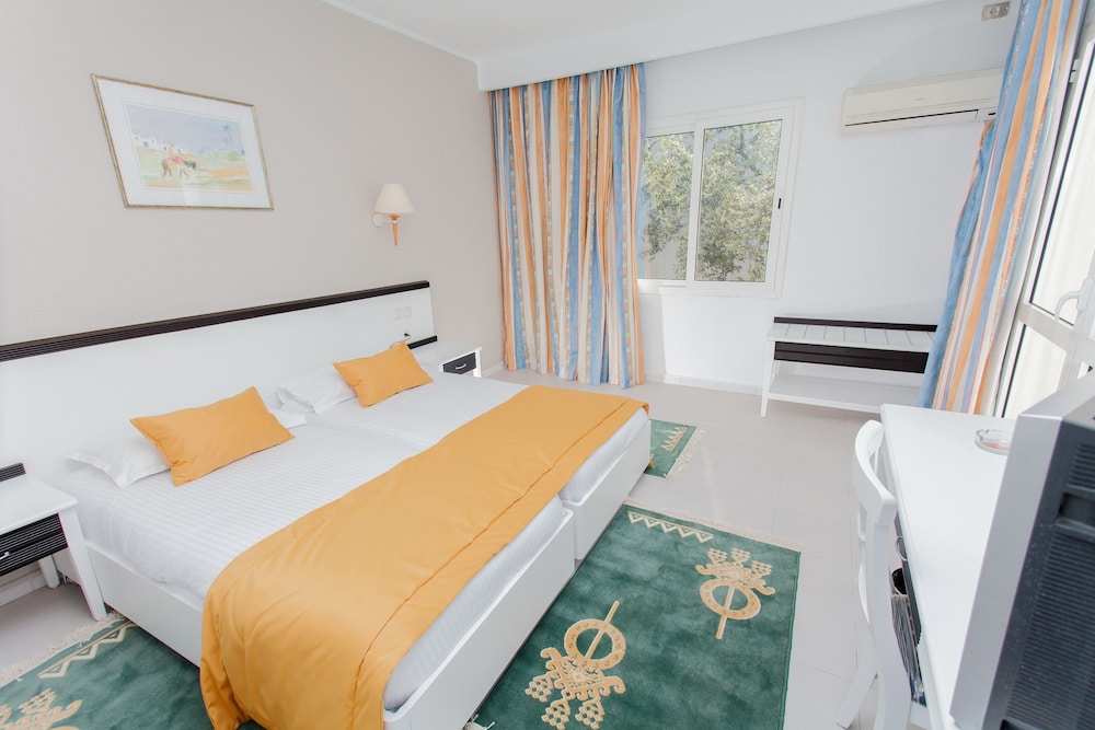 Standard Room - Photo 5