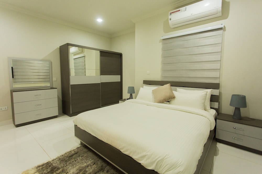 Premium Apartment, 3 Bedrooms photo 2