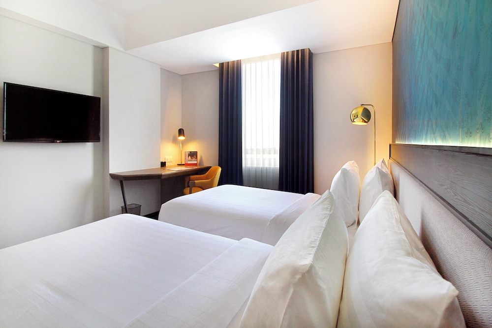 Deluxe Twin Room, 2 Twin Beds, Smoking photo 3