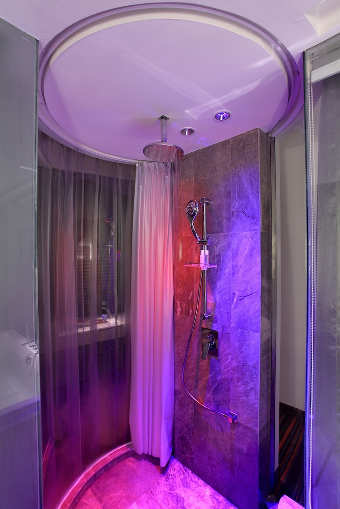 Premier Suite (Full Spectrum Suite) thumbnail 5
