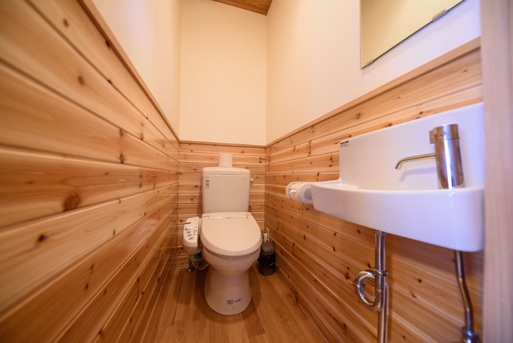 Economy Japanese Style Room With Private Toilet photo 2