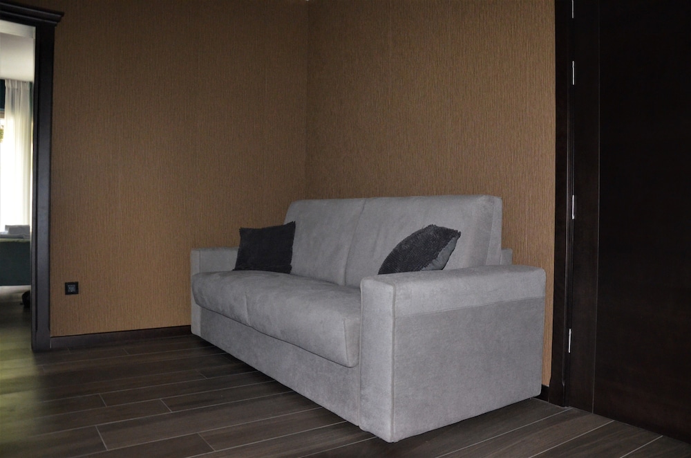 Luxury Apartment photo 3