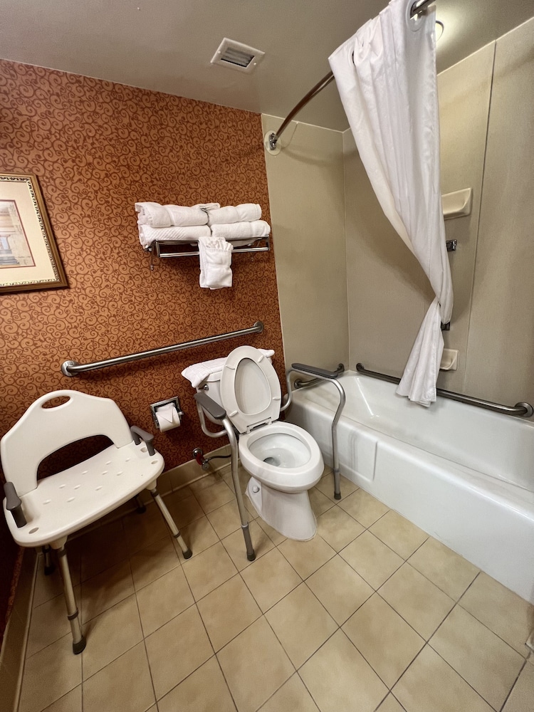 Room, 2 Double Beds, Accessible, Non Smoking (Mobility, Accessibly Tub)