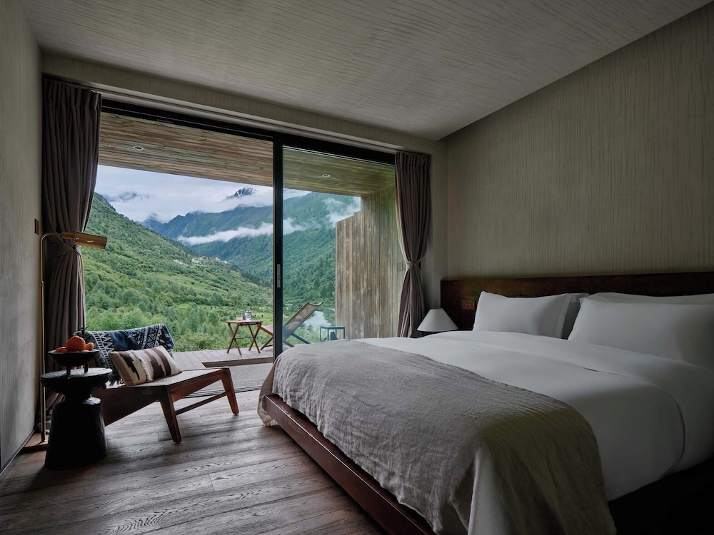 Deluxe Double Room, Mountain View photo 1