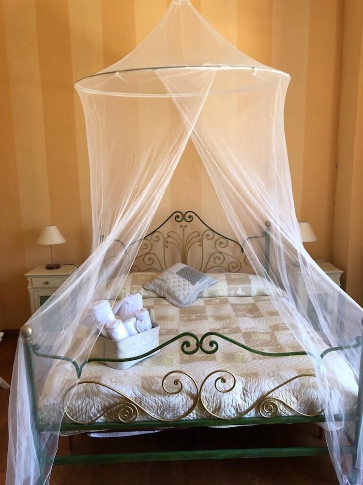 Deluxe Double Room, 1 Double Bed, Hot Tub, Tower photo 1
