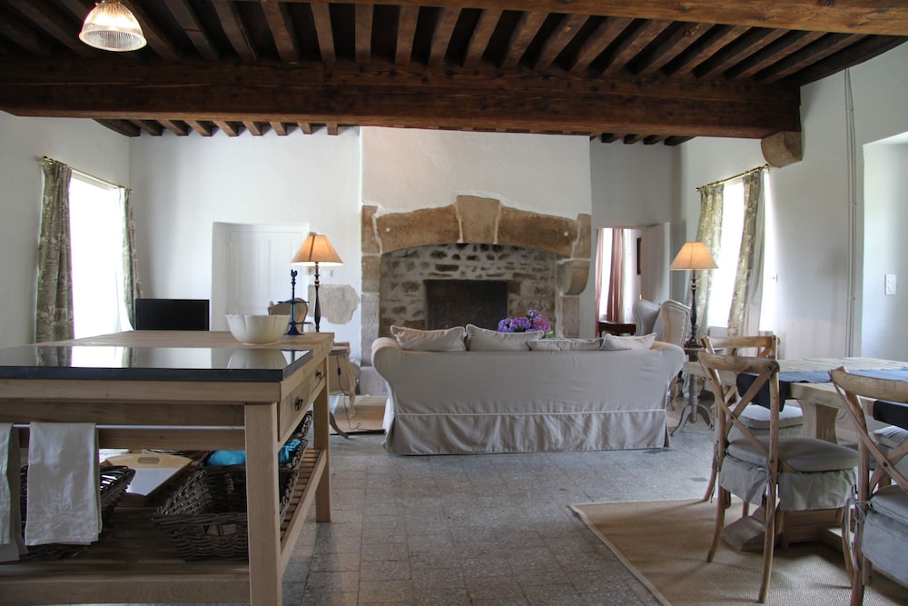 Classic Cottage, 3 Bedrooms, Non Smoking, Valley View photo 3