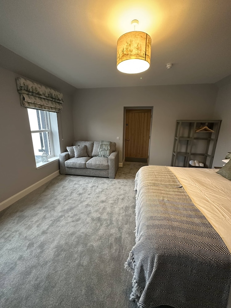 Deluxe Double or Twin Room, 1 King Bed, River View photo 2