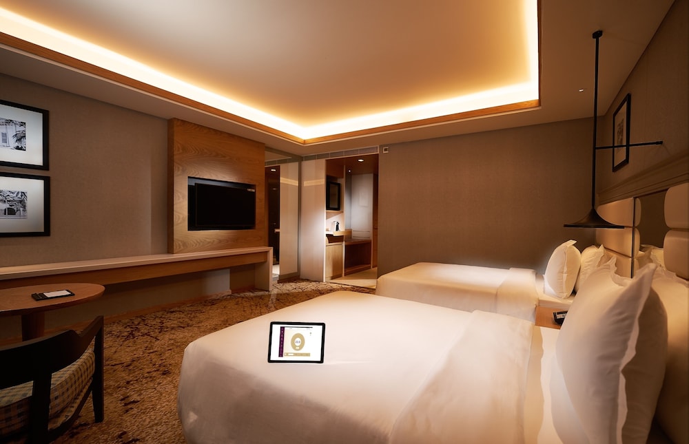 Club Double or Twin Room, 1 Bedroom - Photo 10