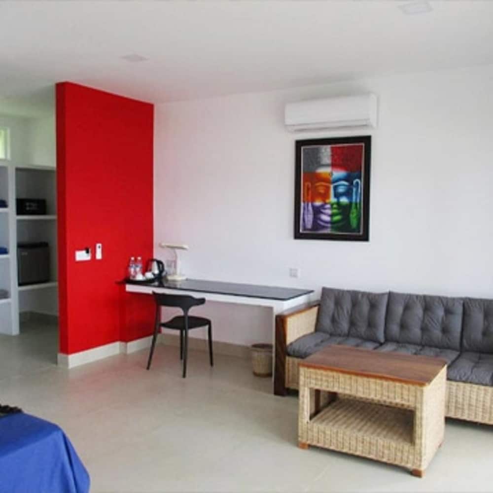 Villa, Sea View, Beachfront - Photo 6